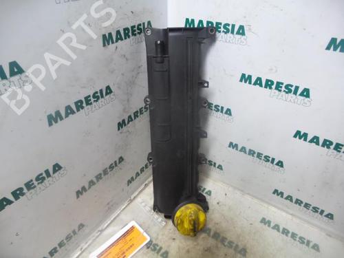 Used Valve cover RENAULT MEGANE II (BM0/1_, CM0/1_) 1.5 dCi (BM0F, BM0T, BM2B, CM0F, CM0T) (82 hp) 31406968