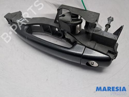 Used Front left exterior door handle Front left exterior door handle PEUGEOT 3008 I MPV (0U_) 1.6 THP (156 hp) 31405377 31405377
