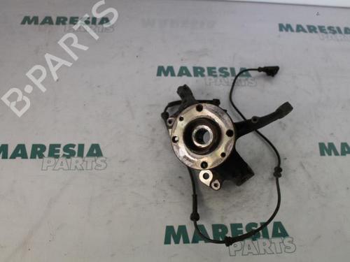 Used Left front steering knuckle LANCIA YPSILON (312_) 0.9 TwinAir (312.PXG11, 312.PXG1A, 312.YXG11, 312.YXG1A) (86 hp) 31485304