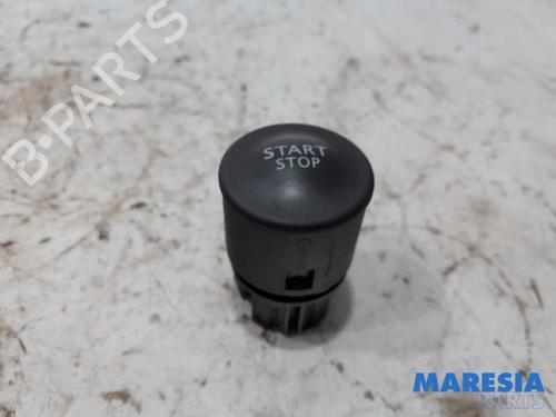 Used Switch RENAULT GRAND SCÉNIC II (JM0/1_) 2.0 (135 hp) 31453798