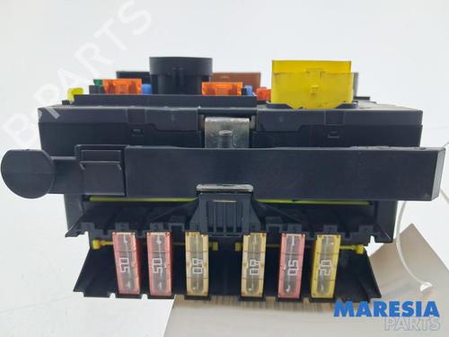 Fuse box PEUGEOT 308 CC (4B_) 1.6 16V | BP37875519E1 - Image 3