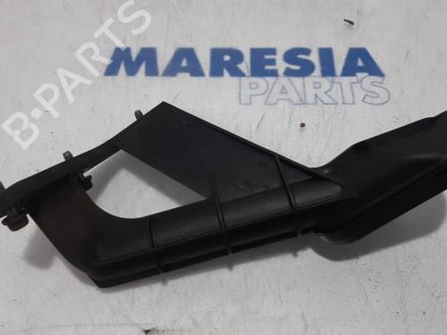 Used Pipe CITROËN C5 III (RD_) 2.0 16V (RDRFJC, RDRFJF) (140 hp) 31430139