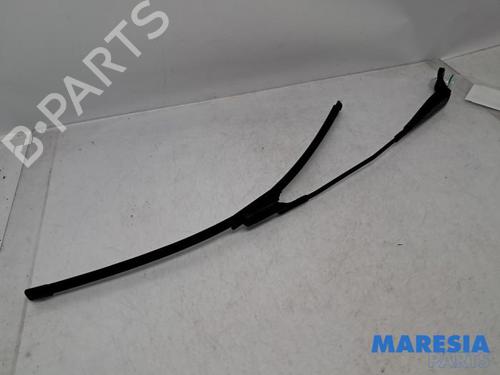 Used Front windshield wiper arm PEUGEOT 208 I (CA_, CC_) 1.2 VTI 82 (82 hp) 31414769
