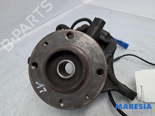 Used Left front steering knuckle CITROËN C4 CACTUS 1.2 VTi 82 (82 hp) 31503651