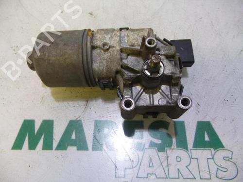 Used Front wiper motor ALFA ROMEO 147 (937_) 1.6 16V T.SPARK ECO (937.AXA1A, 937.BXA1A) (105 hp) 31391803