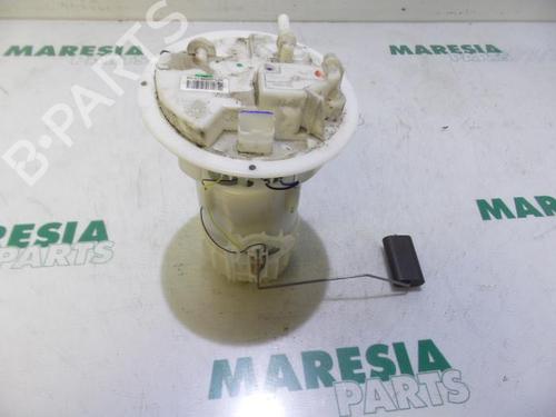 Bränslepump PEUGEOT 208 I (CA_, CC_) 1.2 VTI 82 (82 hp) 31481528