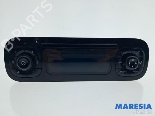 Used Radio Radio FIAT PANDA (312_, 319_) 0.9 (312PXN1A, 312PXN11) (80 hp) 33411329 33411329