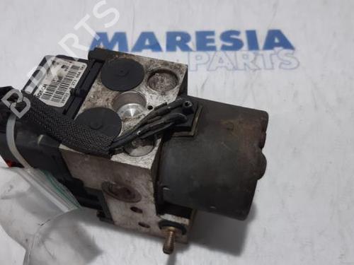 Used ABS pump PEUGEOT 307 (3A/C) 2.0 16V (136 hp) 31428982