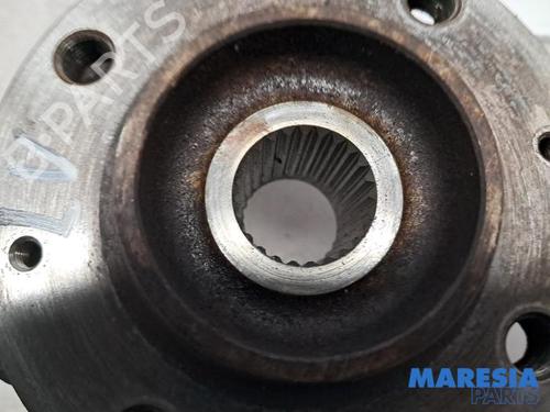 Left front steering knuckle PEUGEOT 308 I (4A_, 4C_) 1.6 16V | BP31482999M25