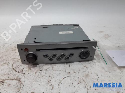 Used Radio Radio 31522142 31522142