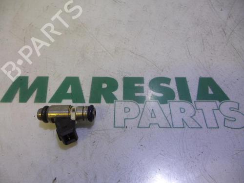 Used Injector FIAT PANDA (169_) 1.2 (169.AXB11, 169.AXB1A) (60 hp) 31466860
