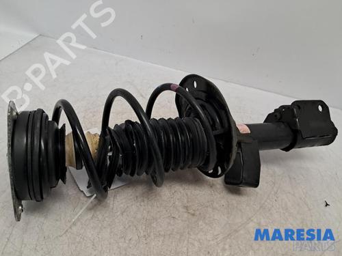 Used Right front shock absorber RENAULT TWINGO III (BCM_, BCA_) 1.0 SCe 70 (71 hp) 31520546