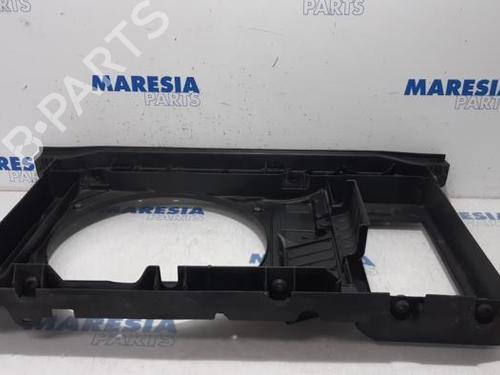 Frontplade/Frontkurv PEUGEOT 3008 I MPV (0U_) 1.6 THP (156 hp) 31402296