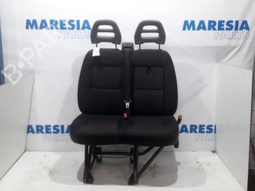 Sæde bagtil (2. række) CITROËN JUMPER II Van 2.2 HDi 130 (130 hp) 31476205