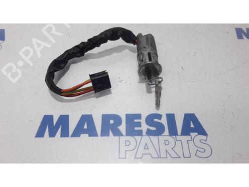 Conmutador de arranque DACIA DUSTER (HS_) 1.6 16V (105 hp) 31528272