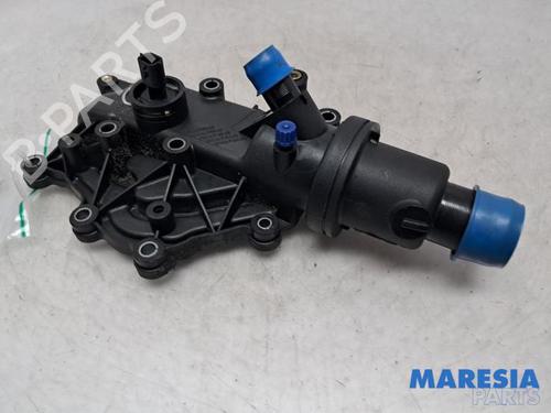 Used Thermostat housing Thermostat housing RENAULT KANGOO / GRAND KANGOO II (KW0/1_) 1.6 16V FLEX (KW01) (106 hp) 31391060 31391060
