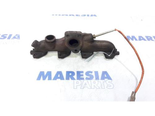 Used Exhaust manifold RENAULT MEGANE III Grandtour (KZ0/1) 1.5 dCi (KZ09, KZ0D, KZ1G, KZ29, KZ14, KZ1W, KZ10, KZ1F,... (110 hp) 31485974
