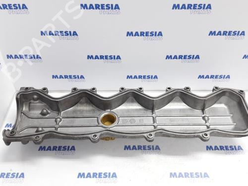 Valve cover PEUGEOT BOXER Van (244) 2.8 HDi | BP31429702M124