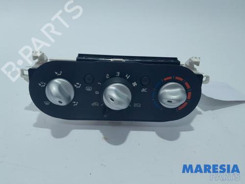 Used Climate control RENAULT TWINGO II (CN0_) 1.2 16V (CN0K, CN0V, CN0A) (76 hp) 31519719