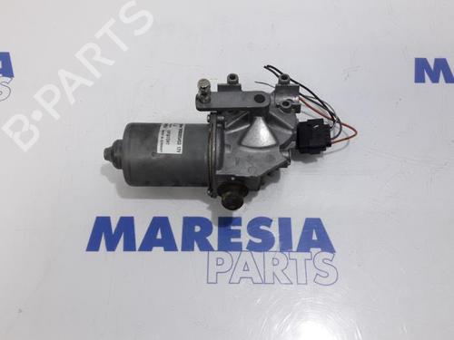 Used Front wiper motor RENAULT MASTER III Van (FV) 2.3 dCi 125 RWD (FV0C, FV0D, FV0H, FV0J, FV0A, FV0K) (125 hp) 31462543