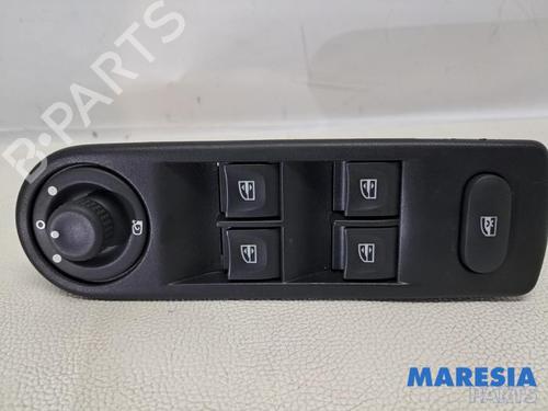 Schakelaar RENAULT CAPTUR I (J5_, H5_) 1.2 TCe 120 (120 hp) 31816432