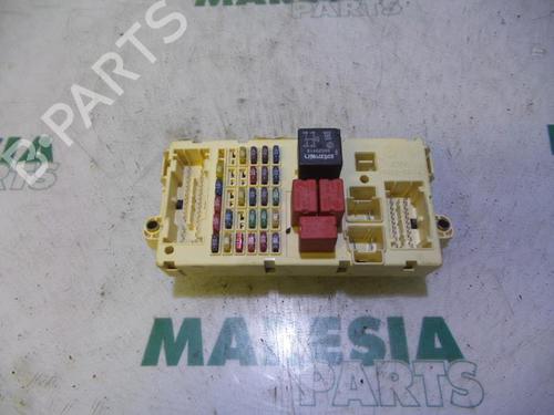 Used Fuse box FIAT STILO (192_) 1.6 16V (192_XB1A) (103 hp) 31419996