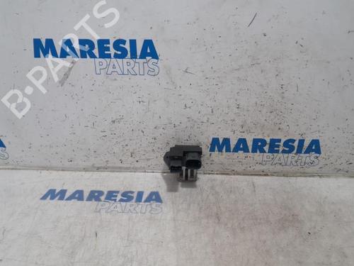 Used Electronic sensor PEUGEOT 208 I (CA_, CC_) 1.2 VTI 82 (82 hp) 31492395