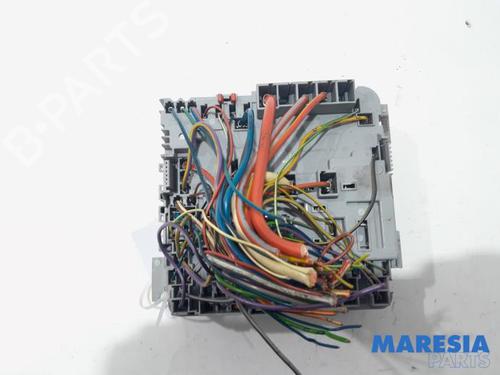 Used Fuse box FIAT PUNTO EVO (199_) 1.3 D Multijet (69 hp) 31492577