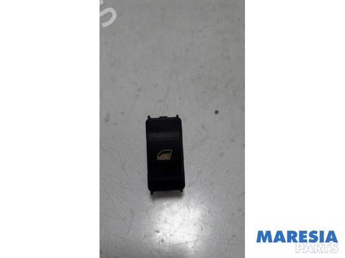 switch-peugeot-3008-i-mpv-0u_-2009-2010-2011-2012-2013-2014-2015-2016-2017-31387802 main image