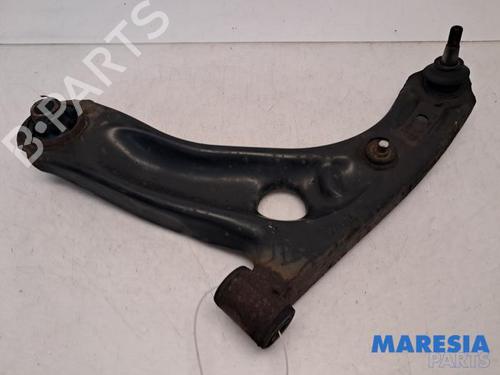 Used Left front suspension arm PEUGEOT 107 (PM_, PN_) 1.0 (68 hp) 31469948