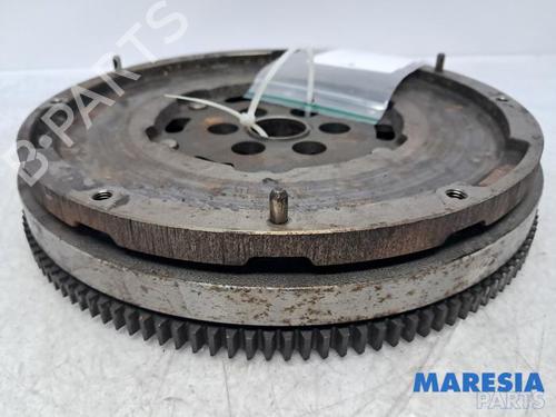 Used Flywheel PEUGEOT 308 SW II (LC_, LJ_, LR_, LX_, L4_) 1.6 BlueHDi 120 (120 hp) 31500354
