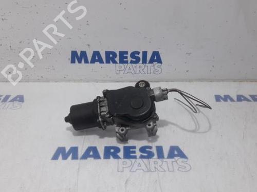 Used Front wiper motor RENAULT KADJAR (HA_, HL_) 1.5 dCi 110 (HLA3) (110 hp) 31500256