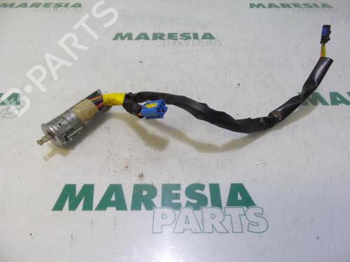 Used Ignition barrel PEUGEOT 206 CC (2D) 1.6 16V (2DNFUF, 2DNFUR) (109 hp) 31525928