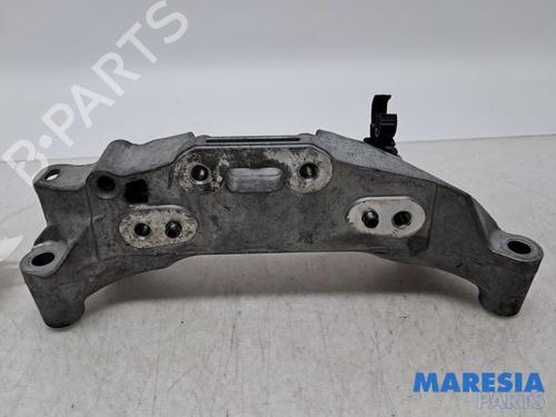Used Gearbox mount Gearbox mount 36872152 36872152