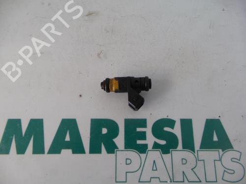 Used Injector RENAULT SCÉNIC I MPV (JA0/1_, FA0_) 1.6 (JA00) (110 hp) 31533841