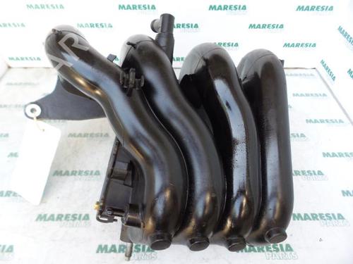 Used Injection rail RENAULT MEGANE Scenic (JA0/1_) 1.6 e (JA0F) (90 hp) 31405693