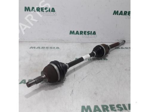 Used Right front driveshaft CITROËN C3 III (SX) 1.2 THP 110 (SXHNPS, SXHNZT, SXHNZ6) (110 hp) 31494778