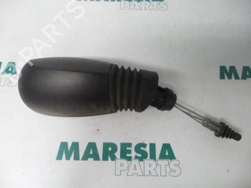 right-mirror-fiat-punto-188_-1999-2000-2001-2002-2003-2004-2005-2006-2007-2008-2009-2010-2011-2012-31498302 main image