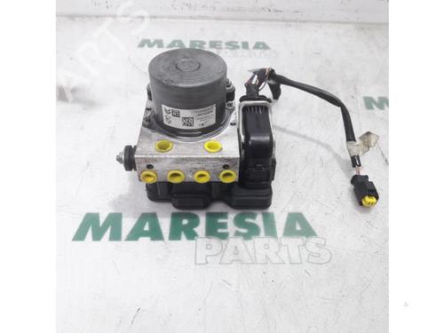 Used ABS pump CITROËN C3 III (SX) 1.2 THP 110 (SXHNPS, SXHNZT, SXHNZ6) (110 hp) 31409307
