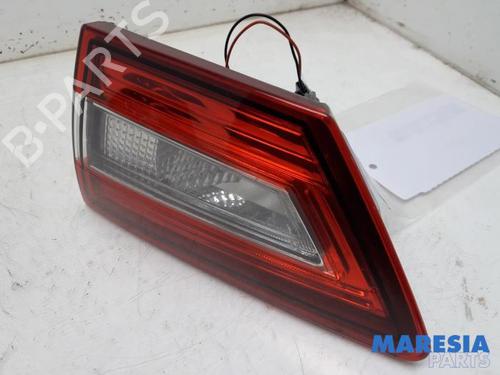 Used Right taillight RENAULT CLIO IV (BH_) 1.2 TCe 120 (BHM0) (120 hp) 31389889