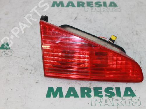 Venstre Baklys PEUGEOT 607 (9D, 9U) 2.2 HDi (133 hp) 31401679