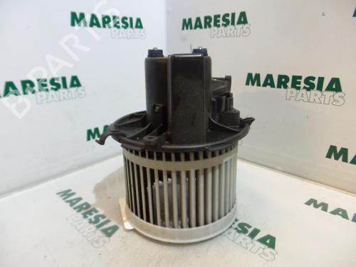 Used Heater blower motor FIAT PANDA (169_) 1.2 (169.AXB11, 169.AXB1A) (60 hp) 31498889