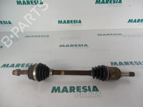 Used Left front driveshaft FIAT PUNTO (176_) 60 1.2 (176AP, 176AR, 176AQ, 176BB) (60 hp) 31433846