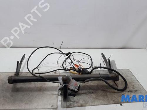 Used Tow ball/Mechanism RENAULT CLIO IV Grandtour (KH_) 0.9 TCe 90 (90 hp) 31516125