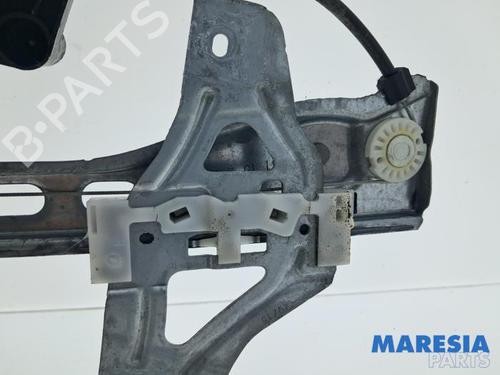 Front right window mechanism PEUGEOT 108 1.0 VTi | BP37524338C23 - Image 3