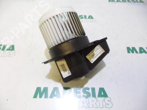Used Heater blower motor LANCIA YPSILON (312_) 0.9 TwinAir (312.PXG11, 312.PXG1A, 312.YXG11, 312.YXG1A) (86 hp) 31536501