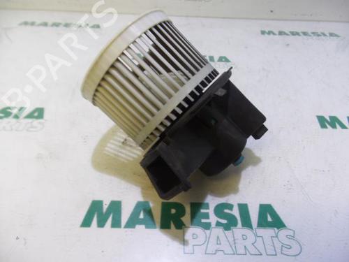 Used Heater blower motor FIAT PANDA (169_) 1.2 (169.AXB11, 169.AXB1A) (60 hp) 31387773