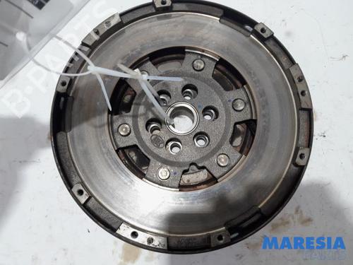 Used Flywheel LANCIA DELTA III (844_) 1.4 16V (844.AXL1A) (140 hp) 31492590