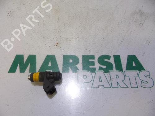 Used Injector RENAULT KANGOO Express (FC0/1_) 1.6 16V (95 hp) 31530788