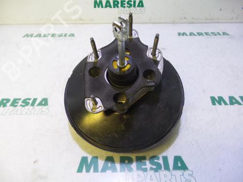 Used Servo brake RENAULT CLIO III (BR0/1, CR0/1) 1.2 16V (BR02, BR0J, BR11, CR02, CR0J, CR11) (75 hp) 31472303